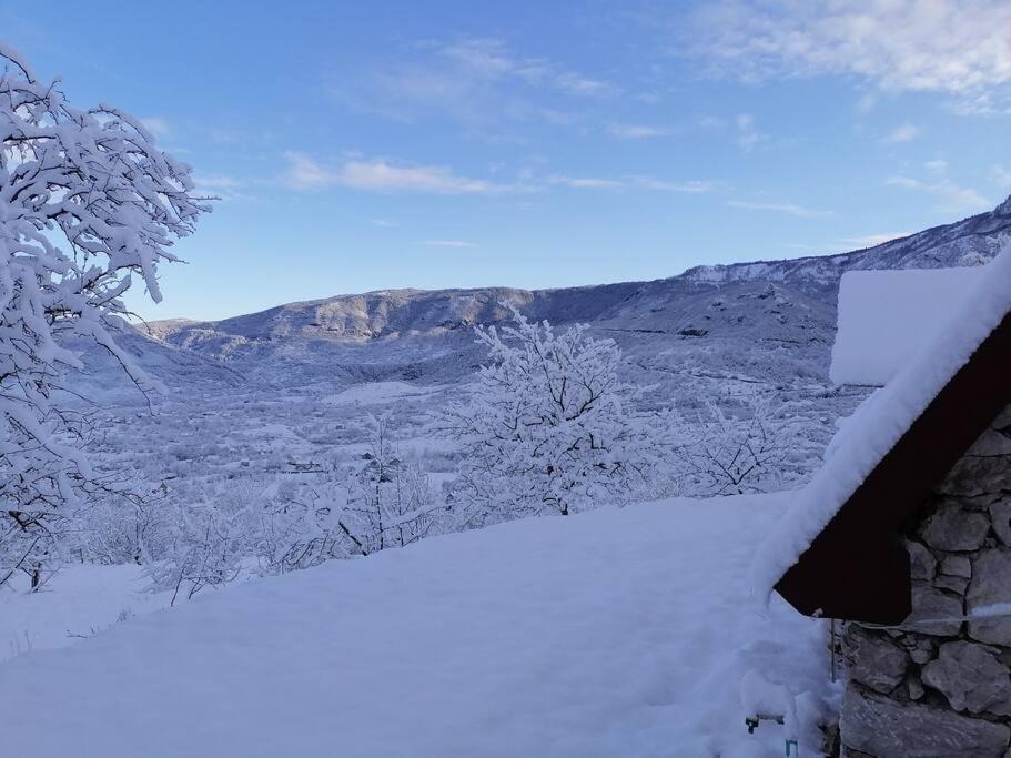 Grandma'S Hut Villa Nikšić Eksteriør bilde